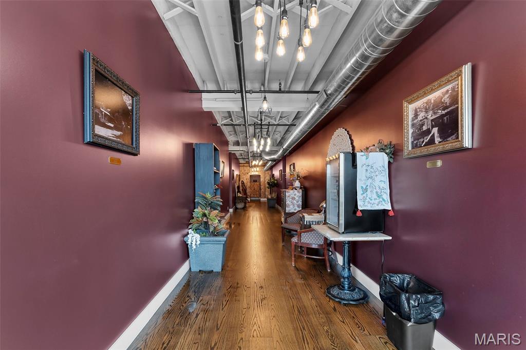 City/Perryville - Commercial Sale