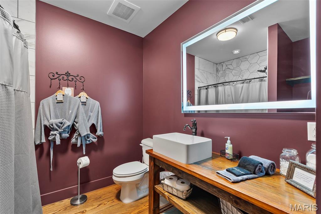 City/Perryville - Commercial Sale