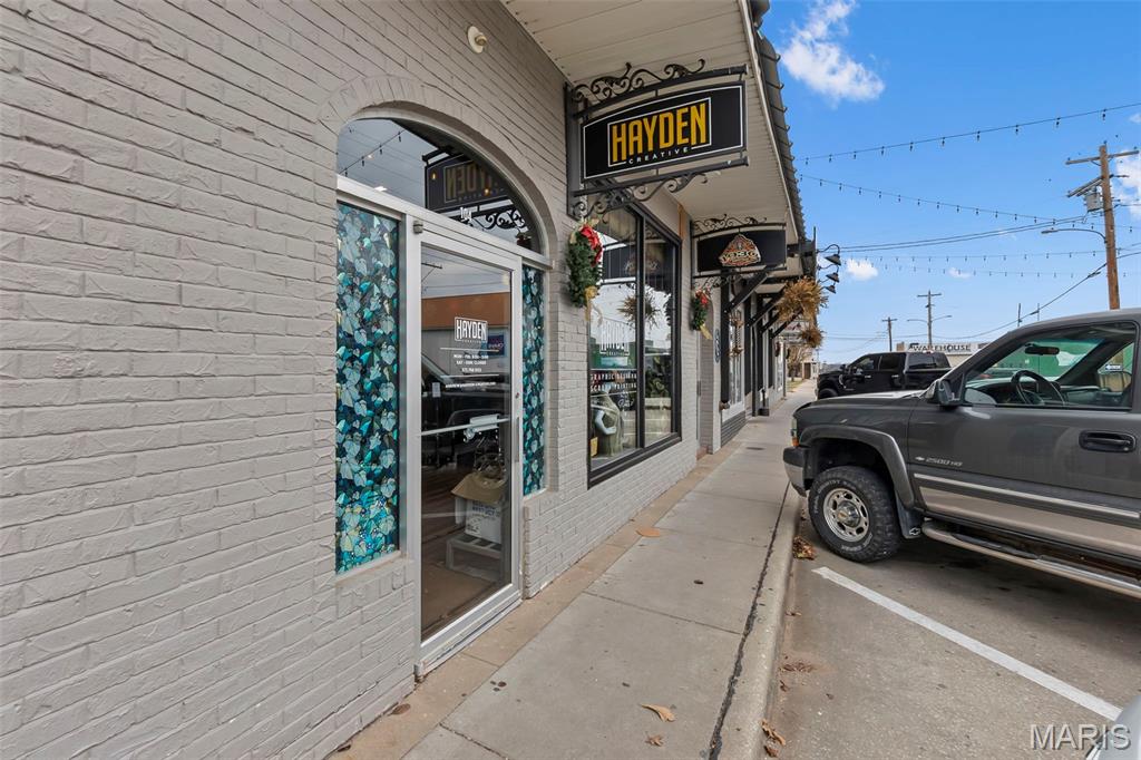 City/Perryville - Commercial Sale