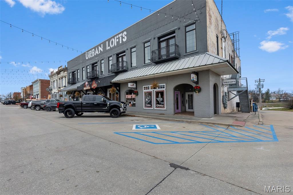 City/Perryville - Commercial Sale