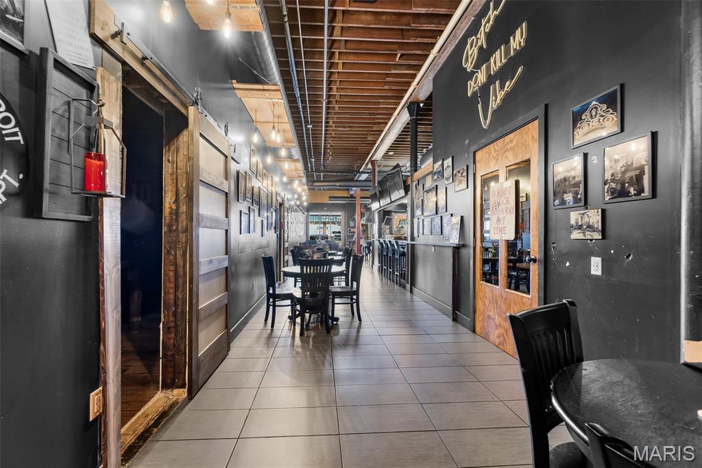 City/Perryville - Commercial Sale