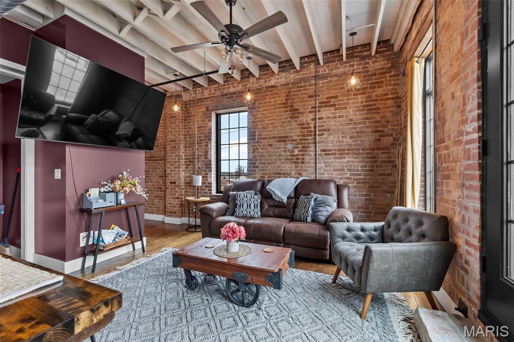 City/Perryville - Commercial Sale