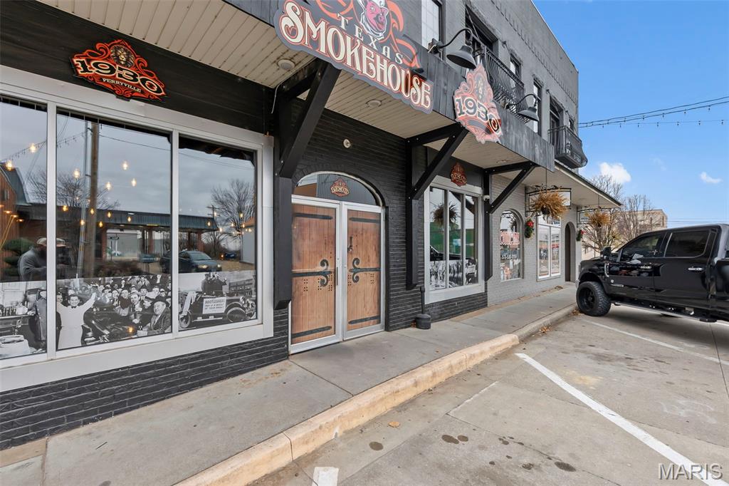 City/Perryville - Commercial Sale