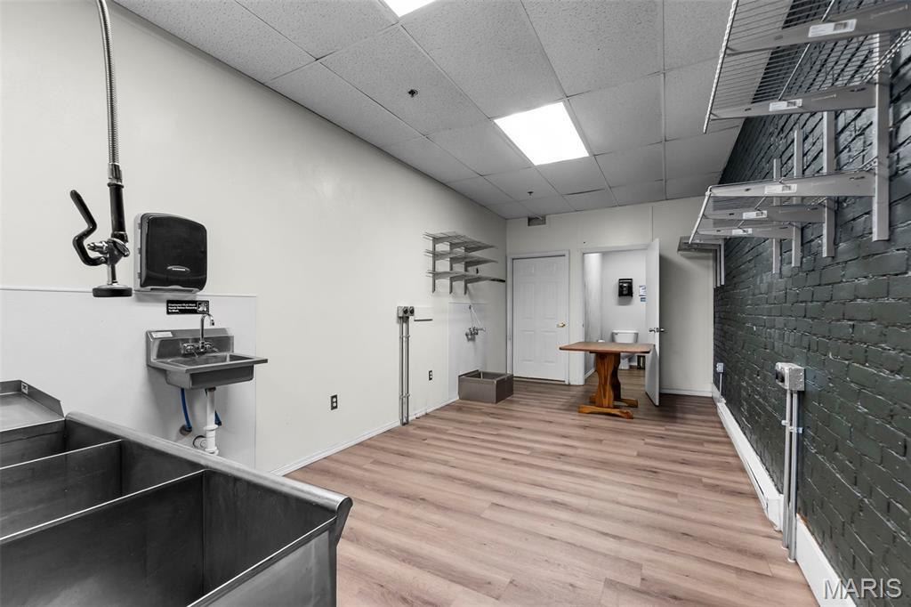 City/Perryville - Commercial Sale