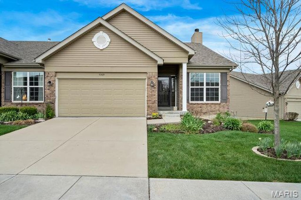 Photo of 5309 Trailhead Court, Eureka, MO 63025 (MLS # 26019693)