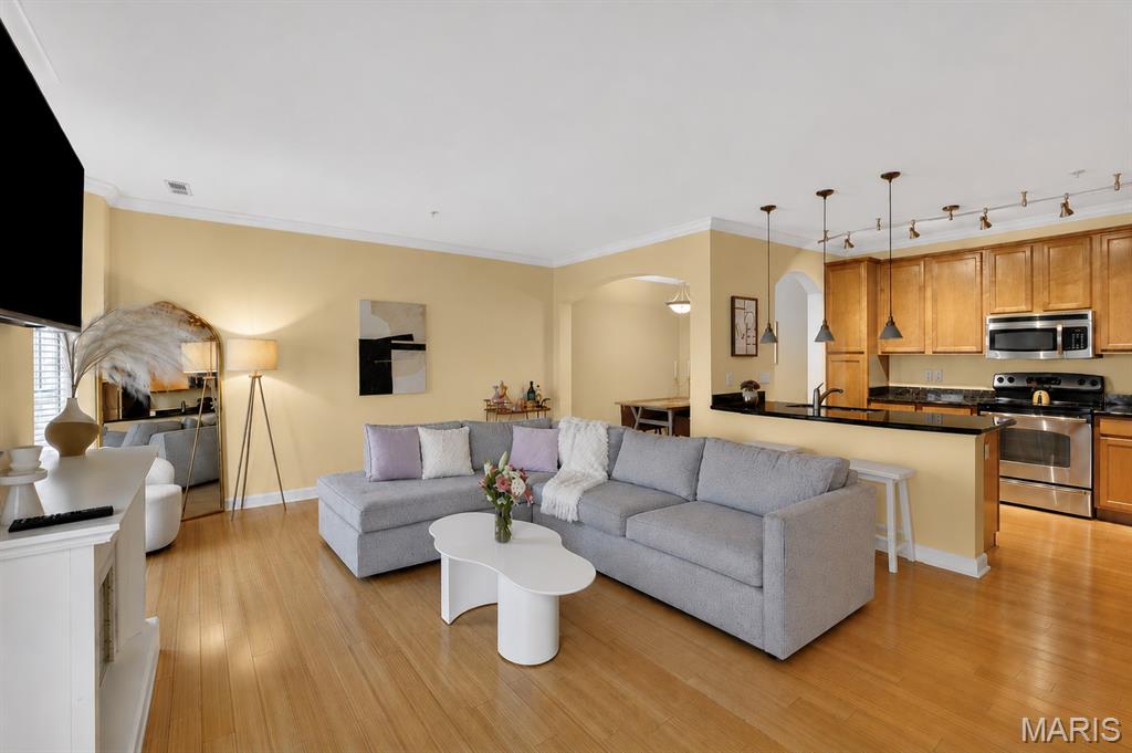 McKnight Crossing - Residential