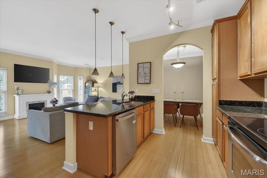 McKnight Crossing - Residential