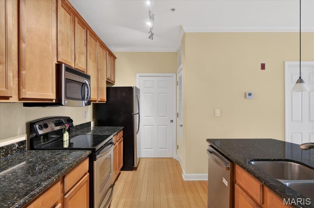 McKnight Crossing - Residential