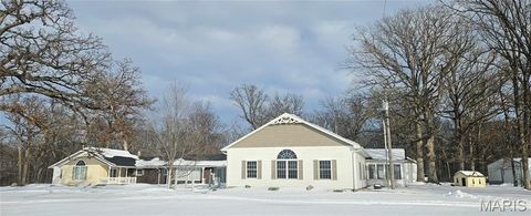 10102 State Route 127 Nashville IL 62263