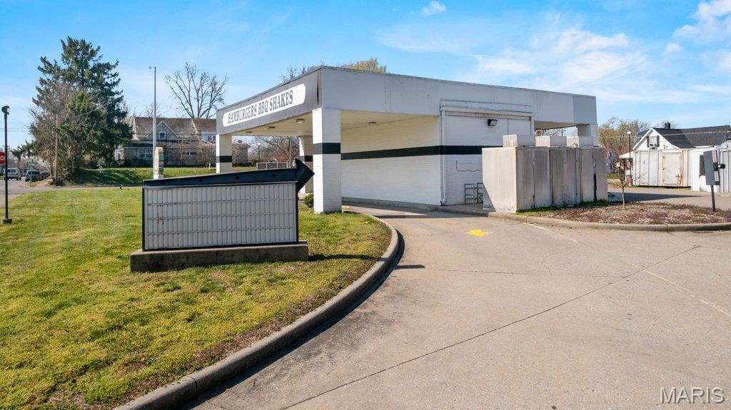 End Place Add - Commercial Sale