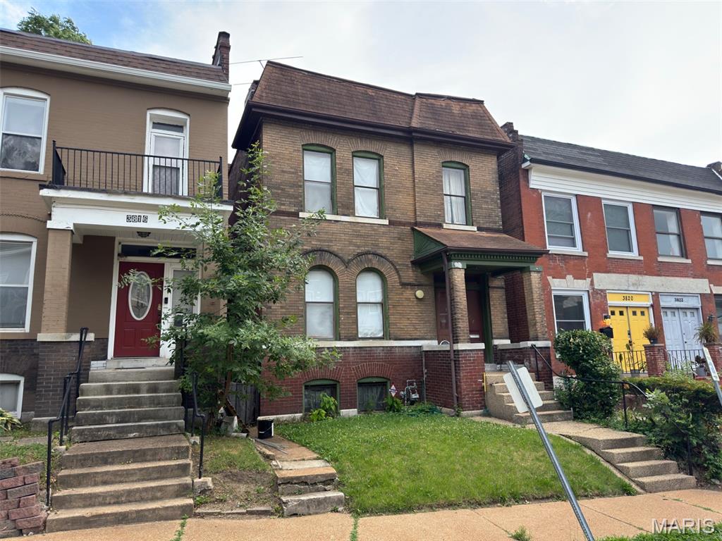 3818 Blaine