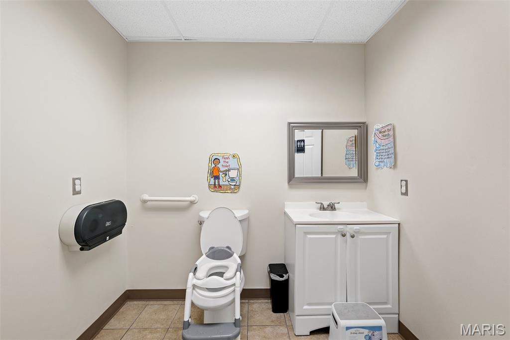 Ivorys Add - Commercial Sale