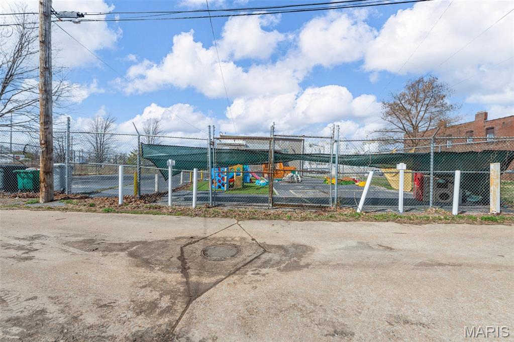 Ivorys Add - Commercial Sale