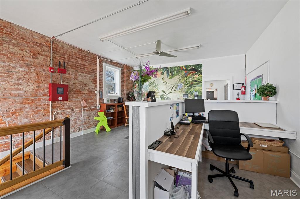 Ivorys Add - Commercial Sale