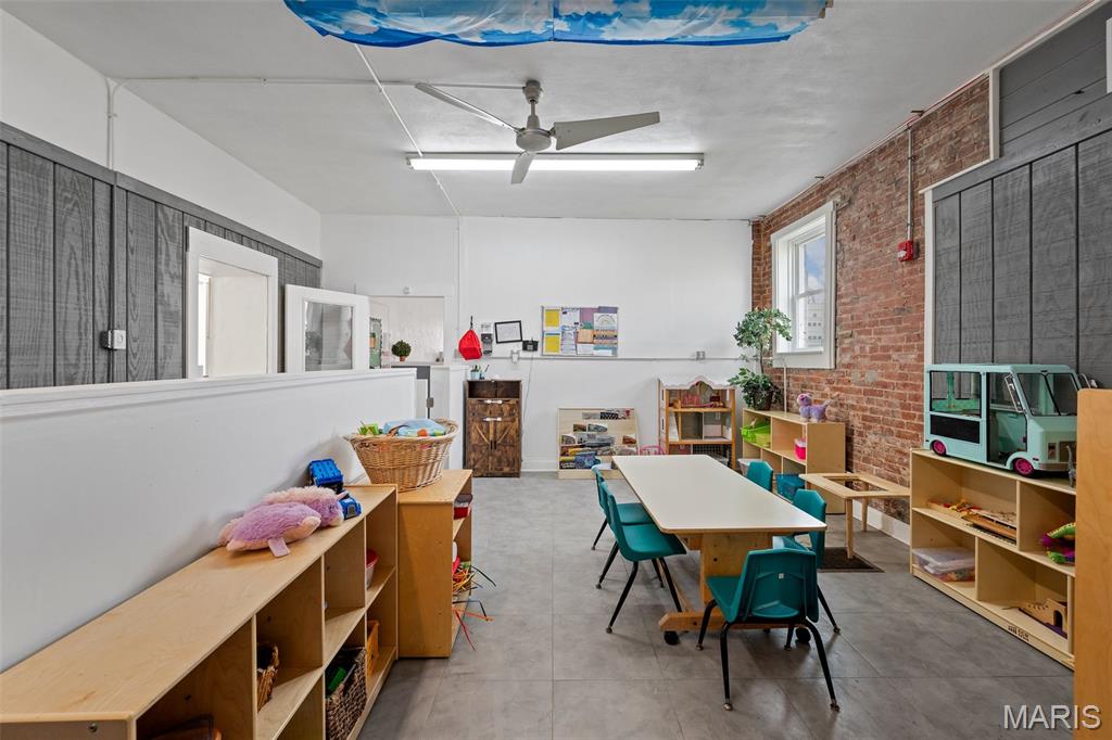 Ivorys Add - Commercial Sale