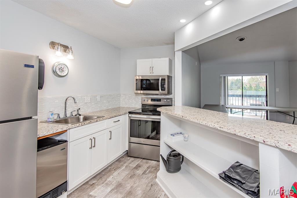 Coeur De Royale Condo Ph 2 1st - Residential