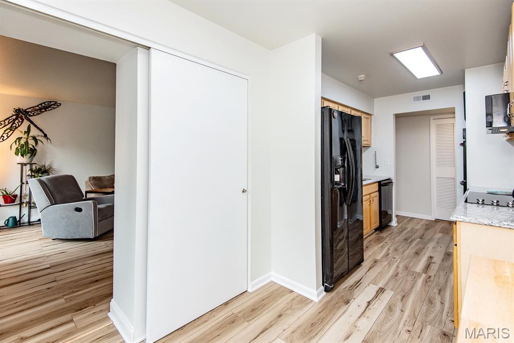 Coeur De Royale Condo Ph 2 1st - Residential
