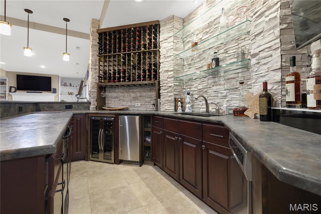 The Summit At Wildhorse - Residential