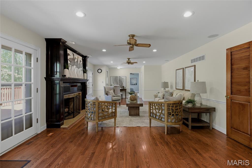 Williamsburg - Residential