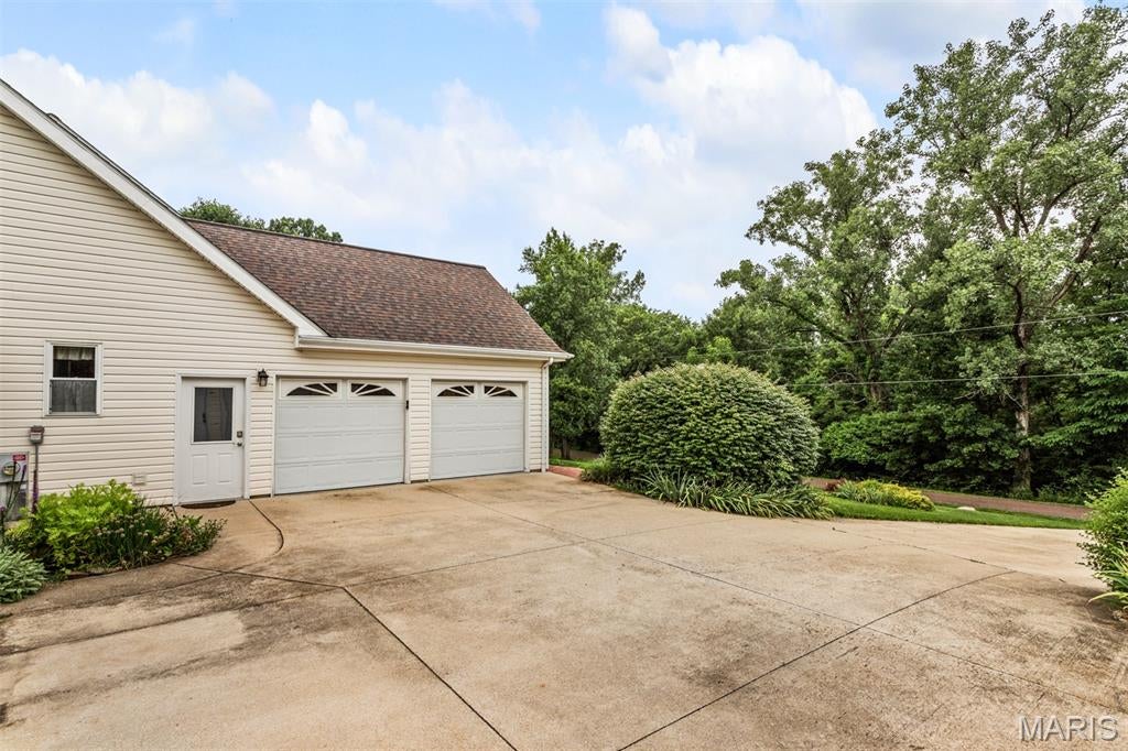13505 Bluff Hill Acres Court