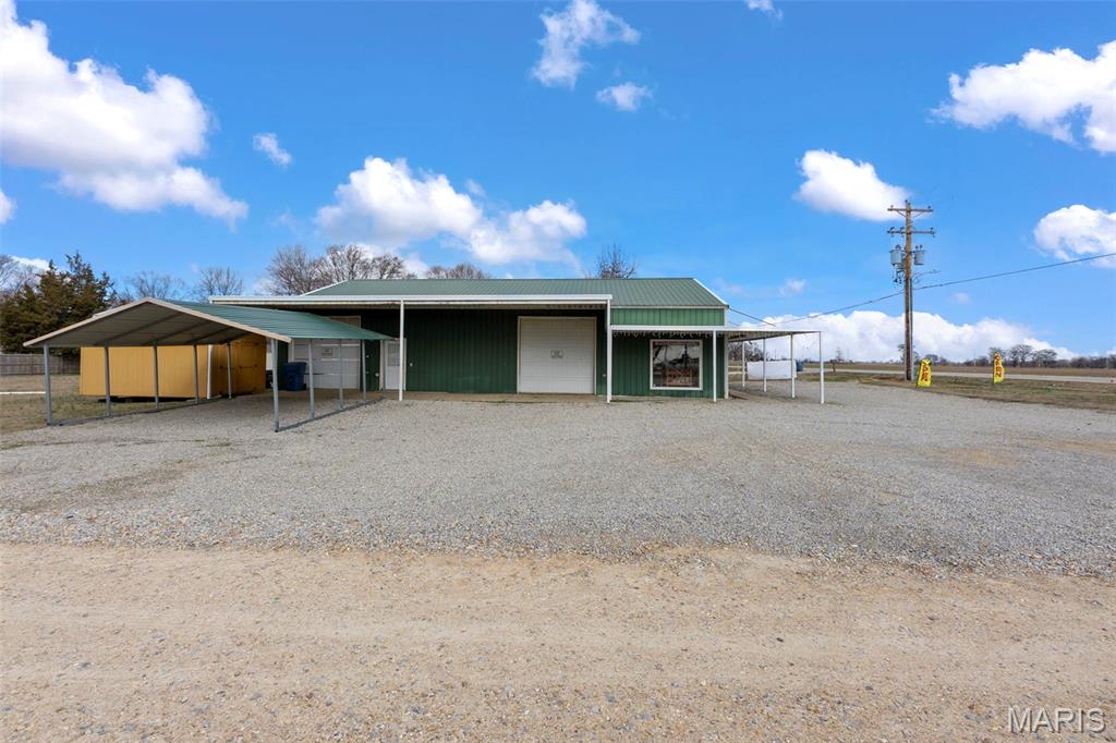 n/a - Commercial Sale