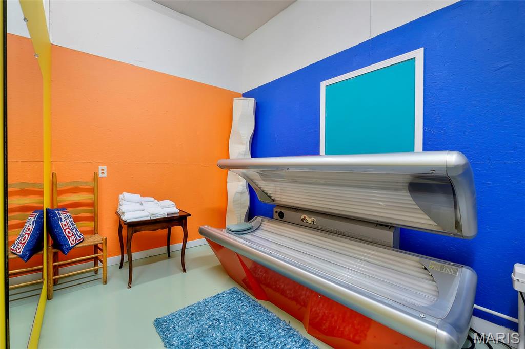 n/a - Commercial Sale