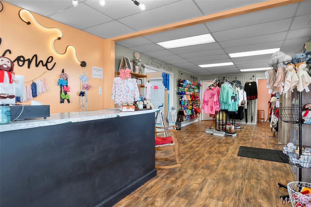 n/a - Commercial Sale