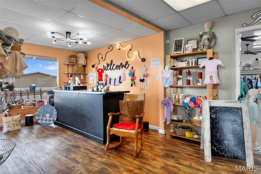 n/a - Commercial Sale