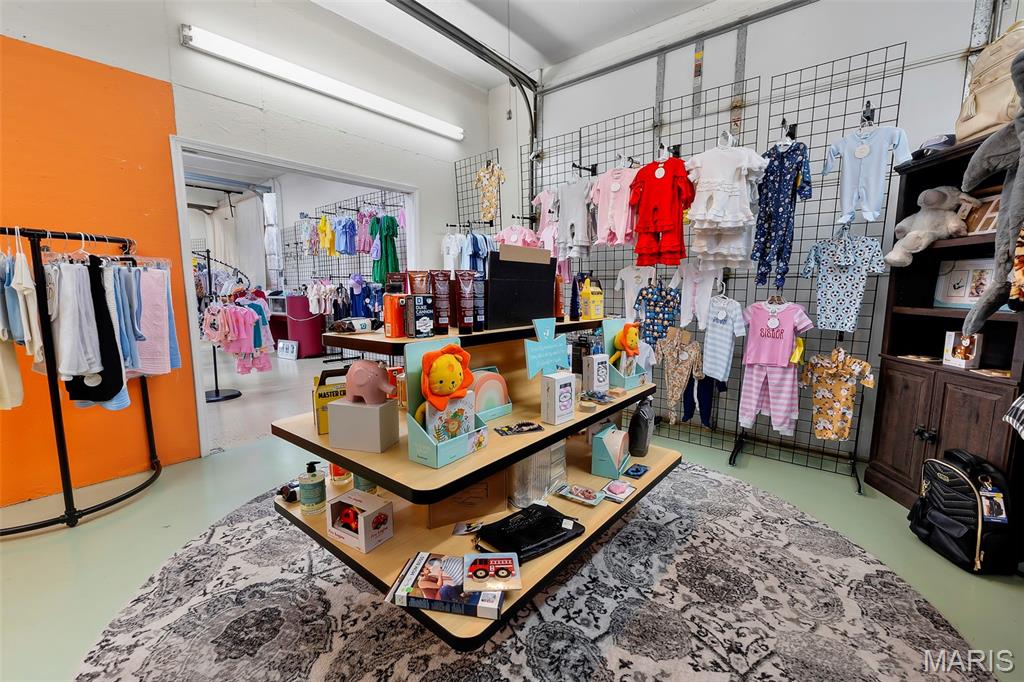 n/a - Commercial Sale