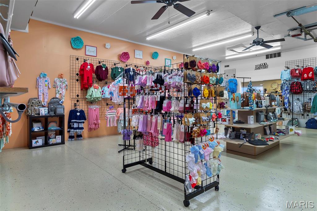 n/a - Commercial Sale