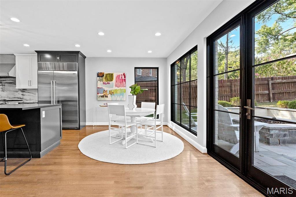 Davis Place - Residential