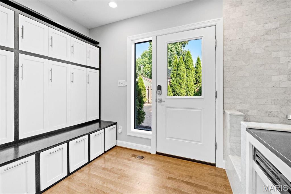 Davis Place - Residential