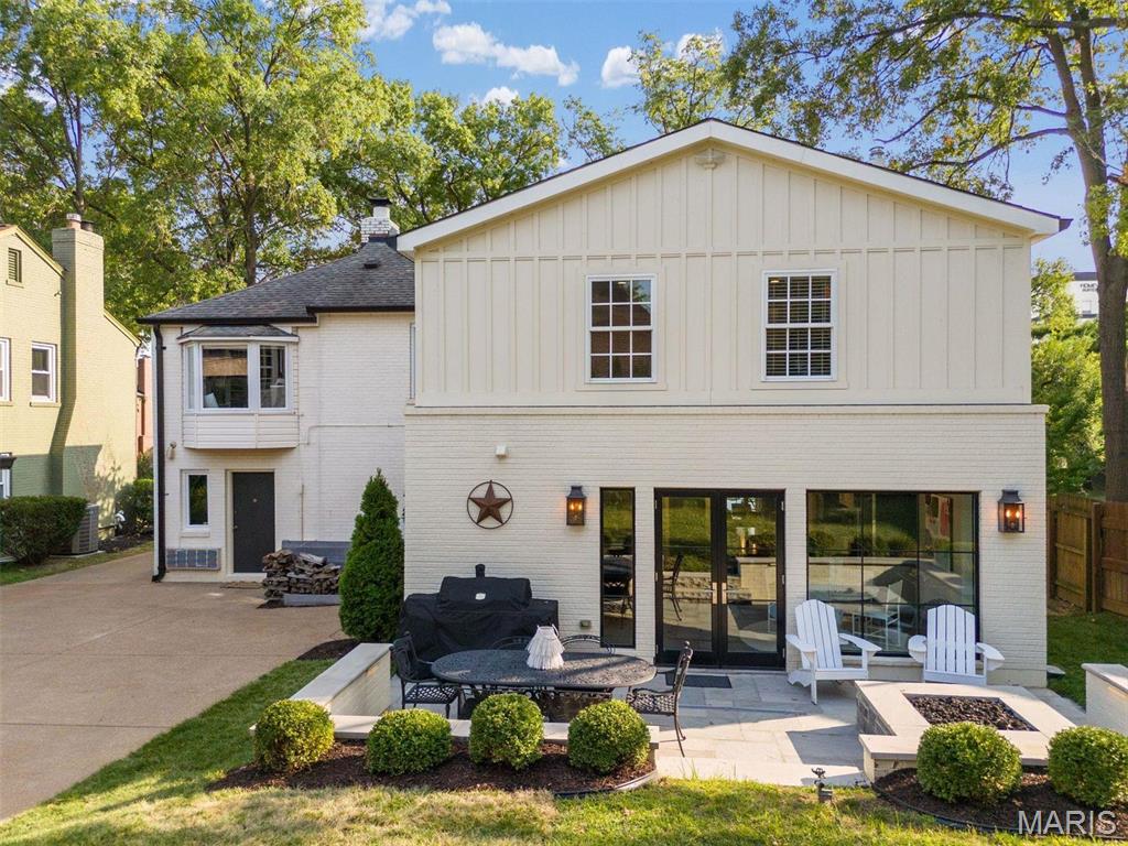 Davis Place - Residential