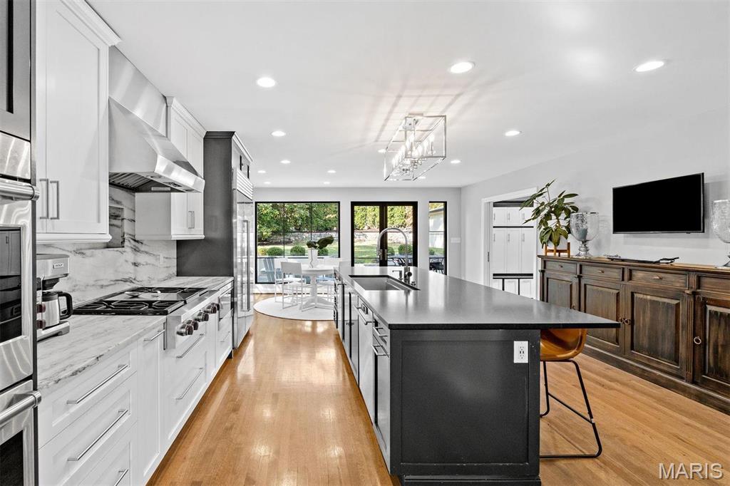 Davis Place - Residential