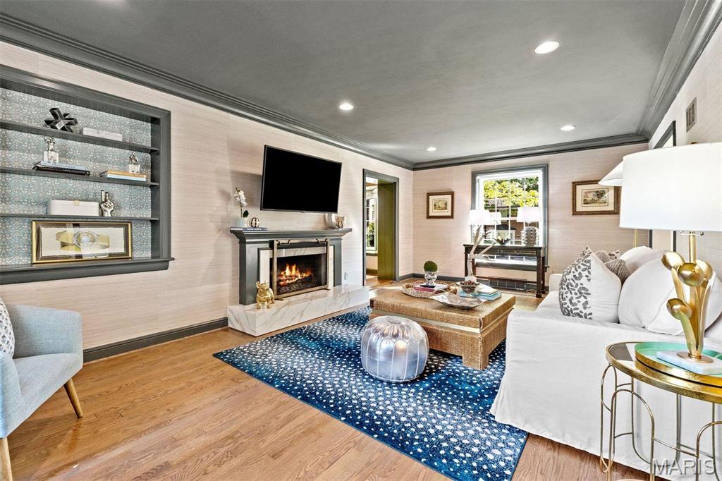 Davis Place - Residential