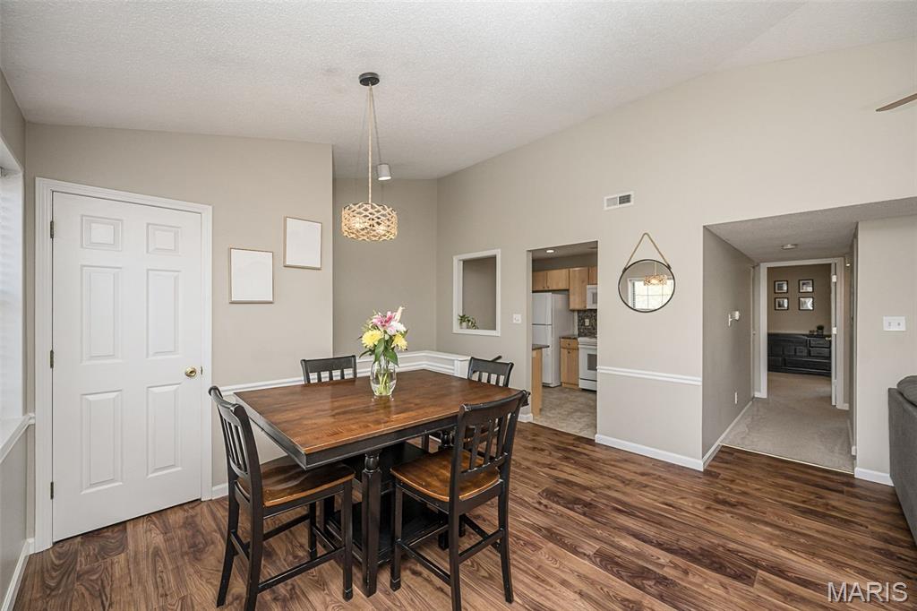 Brentwood Forest Condo Ph Six - Residential