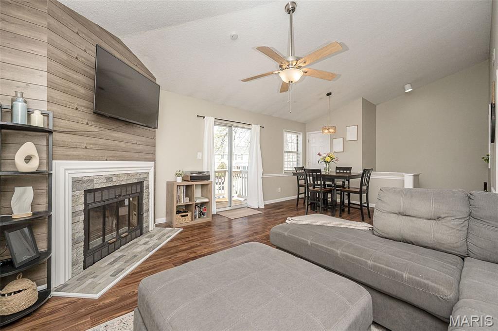 Brentwood Forest Condo Ph Six - Residential