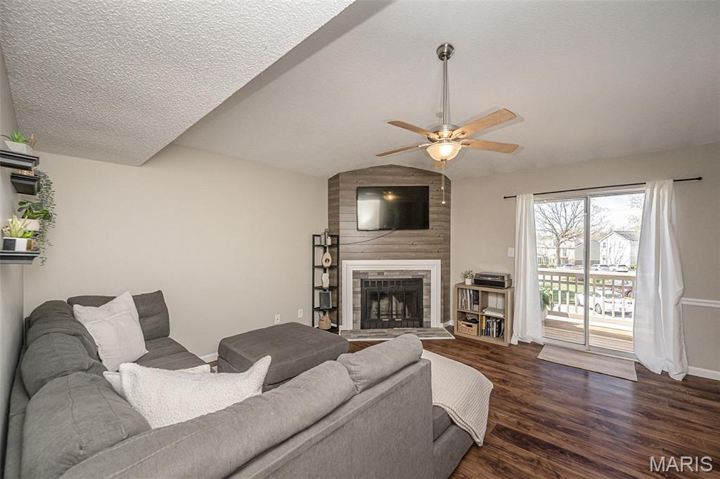 Brentwood Forest Condo Ph Six - Residential