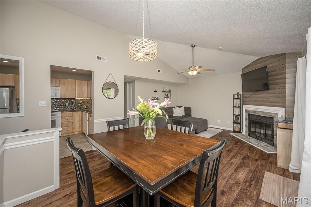 Brentwood Forest Condo Ph Six - Residential