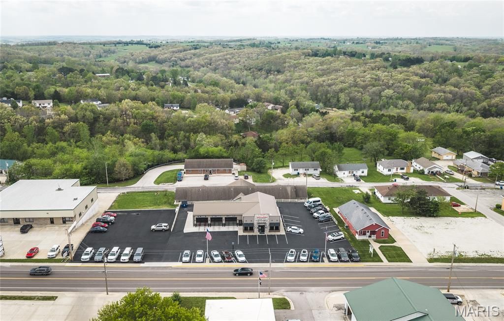 Photo of 1008 E Main Street, Linn, MO 65051 (MLS # 26027102)