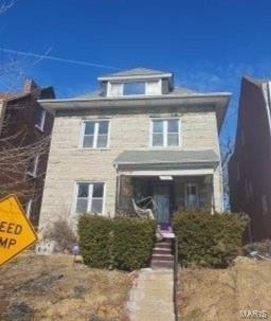 Check out this spacious 6 bedroom home with tons charm and character! Home boasts large rooms with endless possibilities! This property is offered in its current AS IS condition; all utilities are turned off.