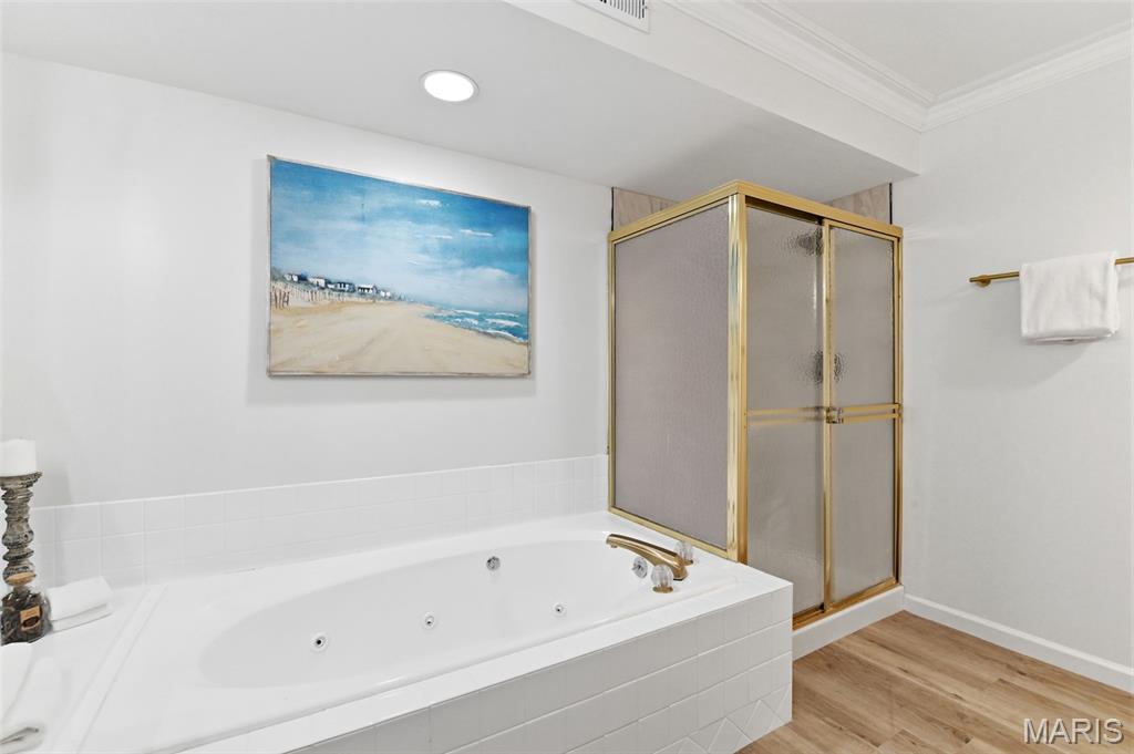 Baywood Villages Condo Ph Six - Residential