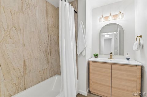 Tiny photo for 200 Ambridge Court #206, Chesterfield, MO 63017 (MLS # 26020819)