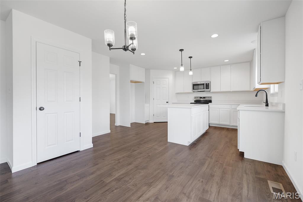 Riverstone 114 - Residential