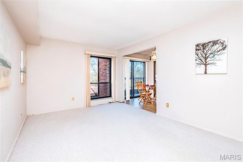 Tiny photo for 539 Coeur De Royale Drive #307, Creve Coeur, MO 63141 (MLS # 26000338)