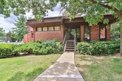 Tiny photo for 539 Coeur De Royale Drive #307, Creve Coeur, MO 63141 (MLS # 26000338)