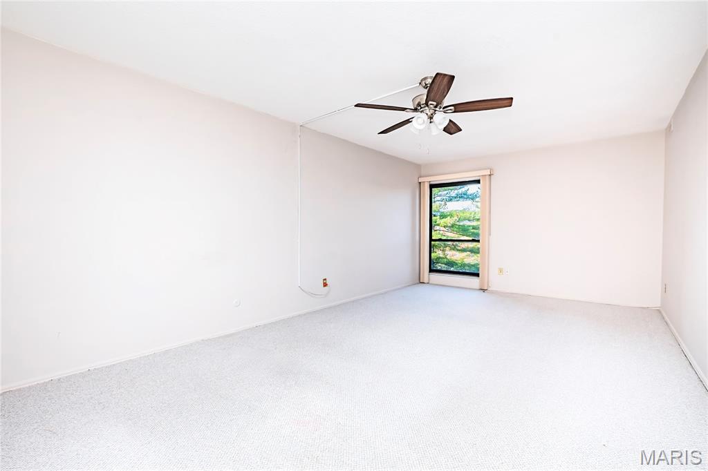 Coeur De Royale Ph 1 Condo Bldg - Residential