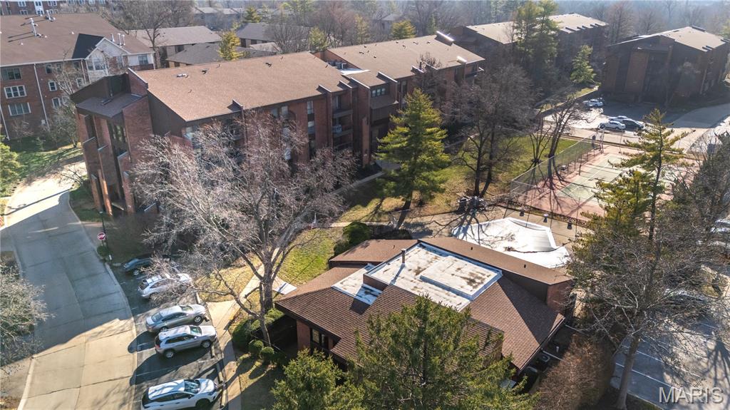 Coeur De Royale Ph 1 Condo Bldg - Residential