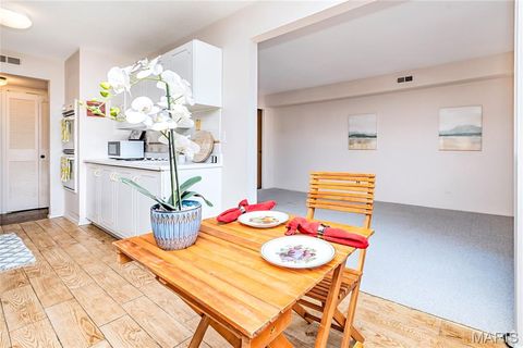 Tiny photo for 539 Coeur De Royale Drive #307, Creve Coeur, MO 63141 (MLS # 26000338)