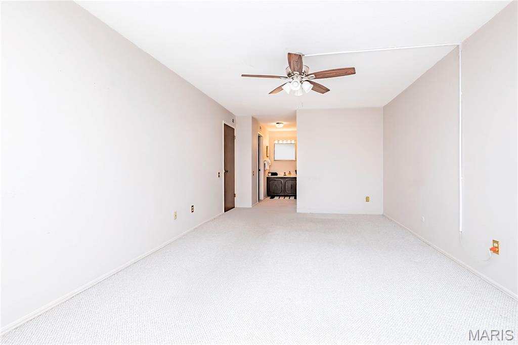 Coeur De Royale Ph 1 Condo Bldg - Residential